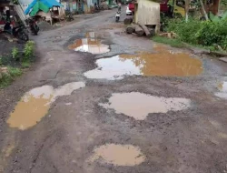 NTB Butuh Jalan, Bukan Janji,Akses Rusak, Warga Cuma Bisa Gigit Jari!