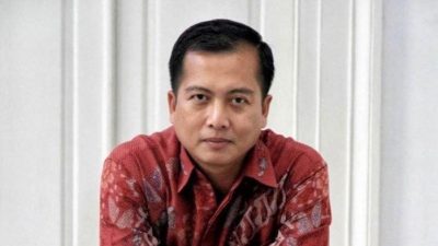 Lalu Iqbal, Sang ‘Politisi Kilat’,Adu Semiotika, Restu Istana, dan Agenda Sebelum Penetapan Resmi