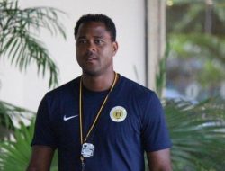 Patrick Kluivert Resmi Pegang Kemudi Timnas Indonesia, Targetkan Piala Dunia 2026!
