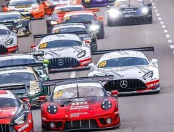 Dua Pangeran Johor Ramaikan GT World Challenge Asia 2025 di Mandalika dengan Semangat Sportivitas