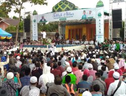 UMKM di Mataram Banjir Rezeki Usai Tabligh Akbar Ustadz Abdul Somad