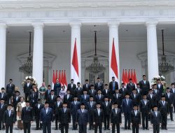 Presiden Prabowo Tegaskan Kabinet Merah Putih Tak Dirombak, Semua Menteri Dinilai Berkinerja Optimal!