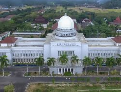 Pemerintah Lombok Barat Gelontorkan Rp 379 Juta untuk Perbarui Wajah Gedung Putih Kantor Bupati