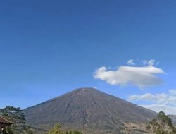 Gunung Rinjani Ditutup Total, Evaluasi Besar untuk Keselamatan Pendaki