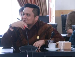 Lahan Parkir Pasar di Mataram Berubah Jadi Lapak Liar, Pengunjung Kesulitan