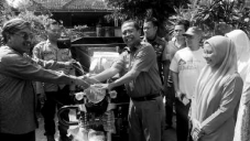 Dari Sampah hingga Rumah Reyot, Ahmad Supli Turun Tangan Wujudkan Praya Lebih Layak Huni