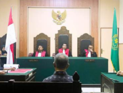 Babak Krusial Kasus LCC, Eks Bupati Lombok Barat Dituntut 10,5 Tahun Penjara