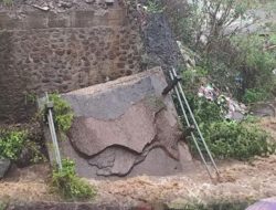 Jembatan Aik Beta Putus, Warga Tuding Lambannya Perbaikan jadi Pemicu Krisis Akses