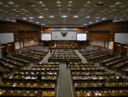 Tekanan Netizen Jadi Penentu Arah Pilkada DPRD